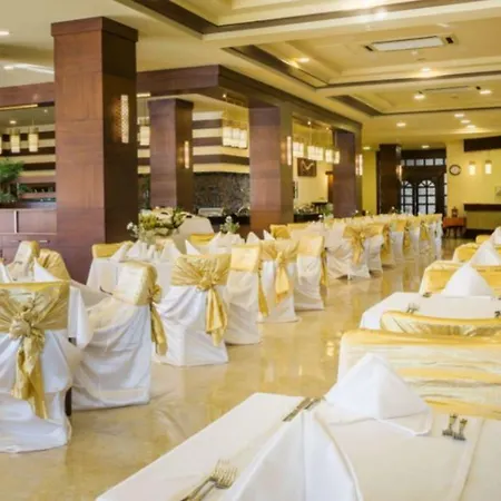 Villa Side Hotel 4*