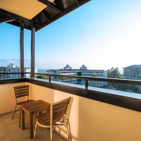 Villa Side Hotel 4*